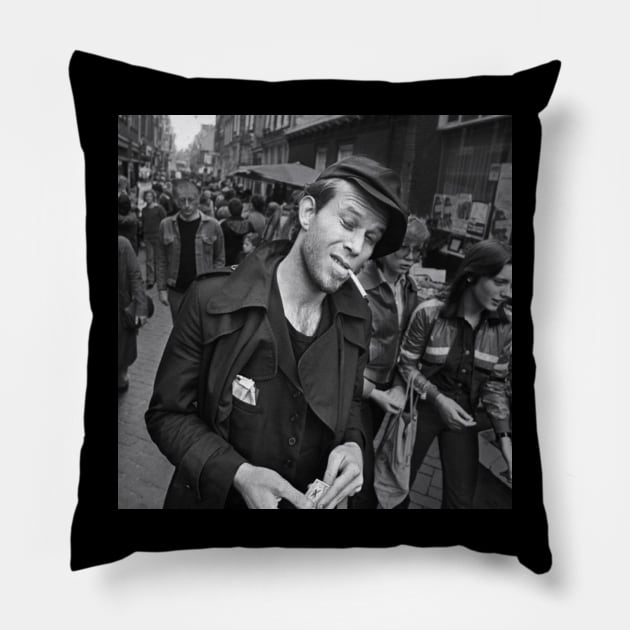 Tom Waits / 1949 Pillow by Nakscil