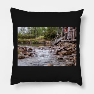 The Refreshing Waters of Kiilopää Pillow