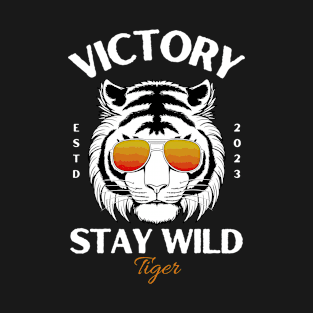 stay wild, Cool tiger head wearing retro eyeglasses T-Shirt