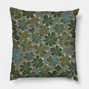 Scattered Clover 7 (MD23Pat004b) Pillow