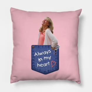 Saylor's nana t-shirt Pillow