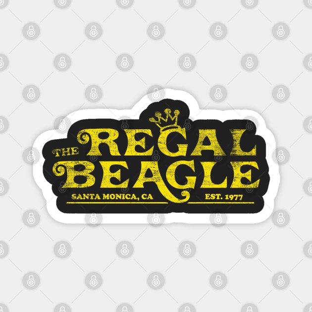 Regal Beagle Distressed Magnet by Balonku