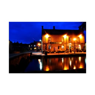 Kingsbridge Inn Bourton on the Water Cotswolds T-Shirt