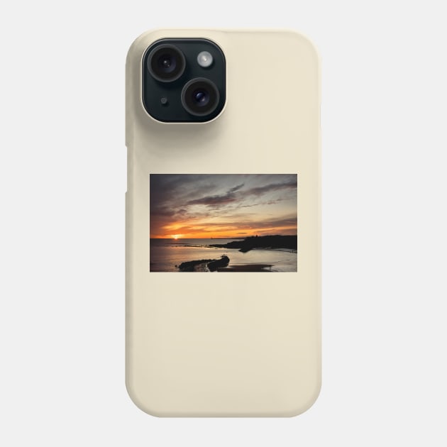 December sunrise over Cullercoats Bay Phone Case by Violaman