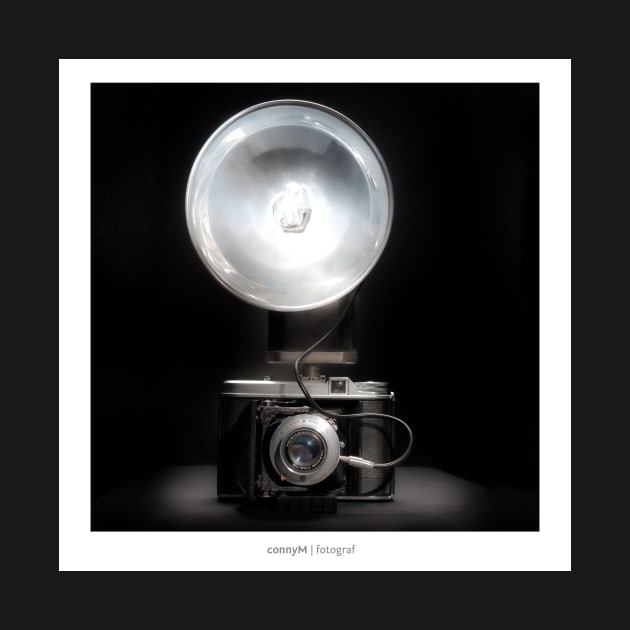 An old vintage camera with flash, as a poster by connyM-Sweden