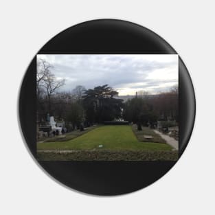 Père Lachaise Cemetery Pin