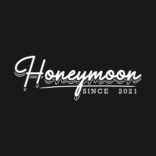 Honeymoon Shirt Bride Groom Couple Wedding 2021 T-Shirt