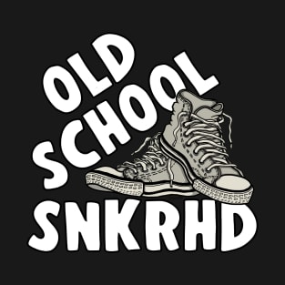 Funny OLD SCHOOL SNKRHD white hightops Sneaker Head T-Shirt