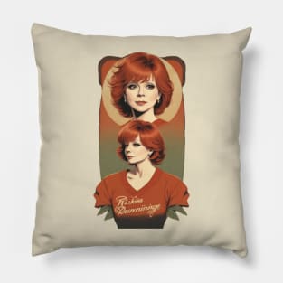 reba mcentire//vintage vektor 80s style Pillow