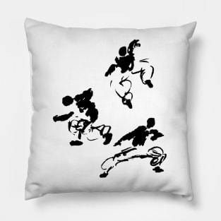 martial-arts fighters in a circle Pillow