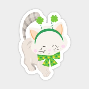 Saint Patrick's Day, Cute Cat, Lucky Clovers Magnet