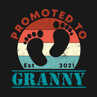 Vintage Promoted to Granny 2021 new Grandmother gift Granny T-Shirt