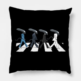 xeno friends Pillow