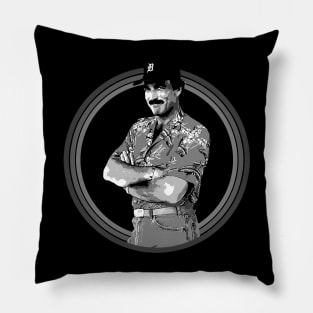 selleck pose with hat Pillow