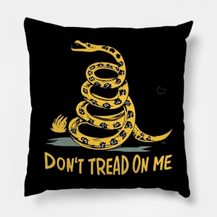 Don't trade on me , Gadsden flag snake freedom design Pillow