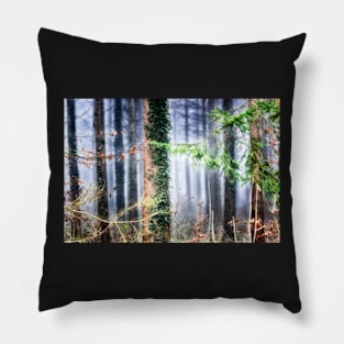 Ivy on the Pine Pillow