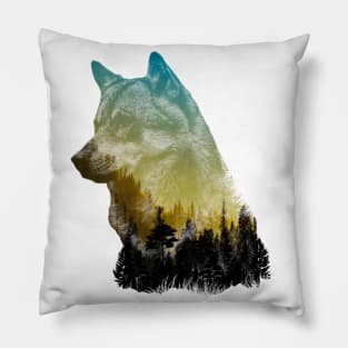 Wolf lover mountain Pillow