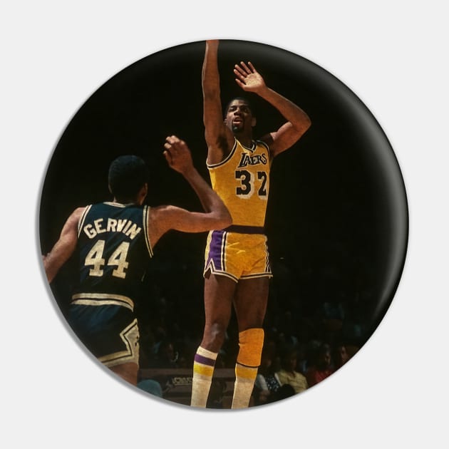 Magic Johnson vs George Gervin, 1982 Pin by Omeshshopart