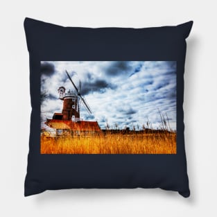 Cley Windmill at Cley next the Sea, Norfolk, England Pillow