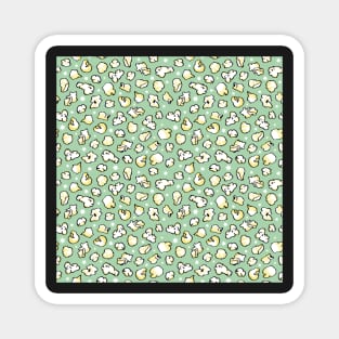 Popcorn Party Pattern green Magnet