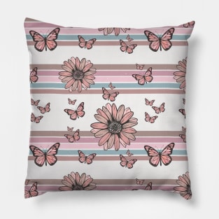 Retro Daisies floral pattern design with butterflies Pillow