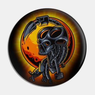 Skull Servitor Pin