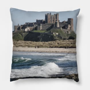 Waves coming ashore near Bamburgh Castle, Northumberland, UK Pillow