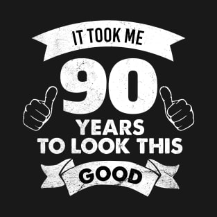 90th Birthday Gift For Men and Women | This is what an Awesome 90 year old looks like | 90th Birthday novelty Gift T-Shirt