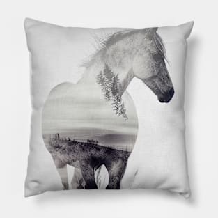 Horse Nature Outdoor Imagine Wild Free Pillow