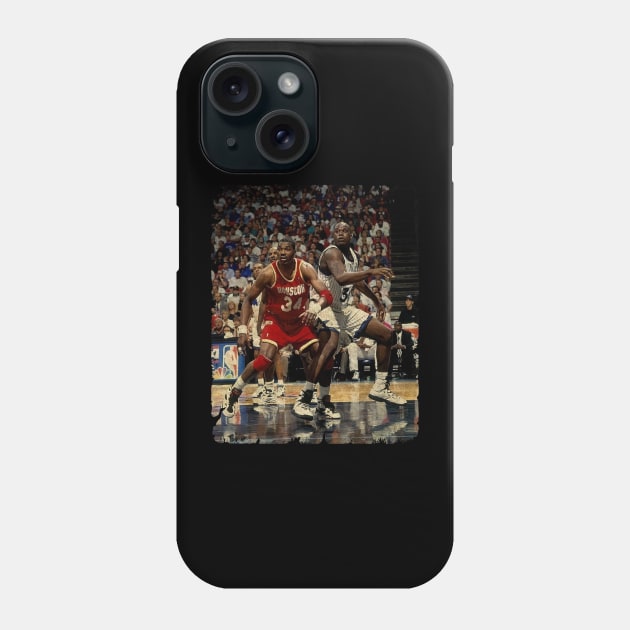 Hakeem and Shaq During The 1995 NBA Finals Phone Case by Wendyshopart