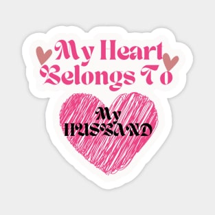 valentine's day 2023 , best gift for your love , couple , wife husband , boyfriend, girlfriend heart, love ,pink , read Magnet
