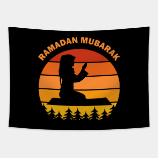 Ramadan Mubarak Ramadan Kareem Woman Pray Dawn Dusk Gift Tapestry