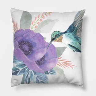 Humingbird and purple flower in watercolor Pillow