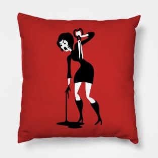 Femmes of Fright - Evelyn Draper Pillow