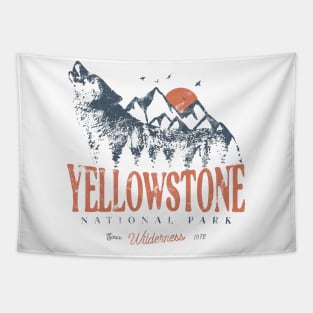 Yellowstone US National Park Wolf Mountains Adventure Vintage Tapestry