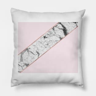 Celestial blush - marble features Pillow