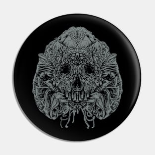 Skull Peaces Pin