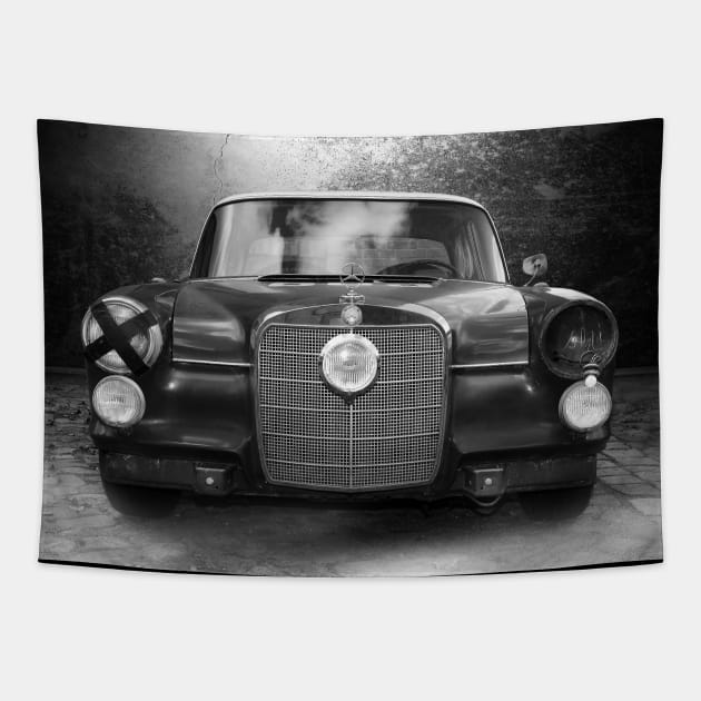 mercedes, oldtimer - black white Tapestry by hottehue