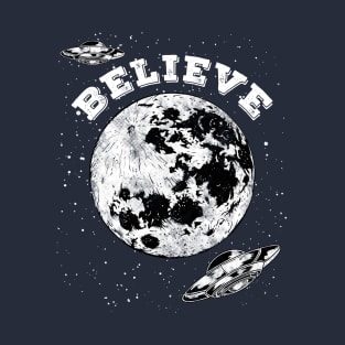 Retro Believe in UFOs T-Shirt