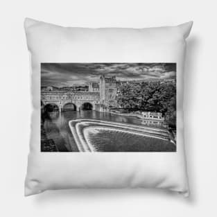 Pulteney Bridge and River Avon in Bath Pillow