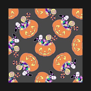 Happy Halloween Cute Smiley Pumpkins and Candies Funny Pattern T-Shirt