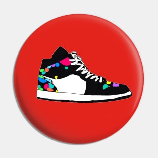 Sneaker Lovers Pin