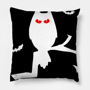 Hoo Loves Halloween Pillow