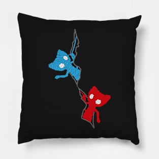 Unravel 2 come out of their hole Pillow