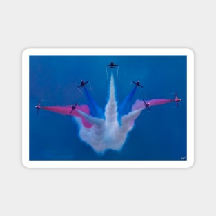 The Red Arrows Perform at Airbourne 2010 Magnet