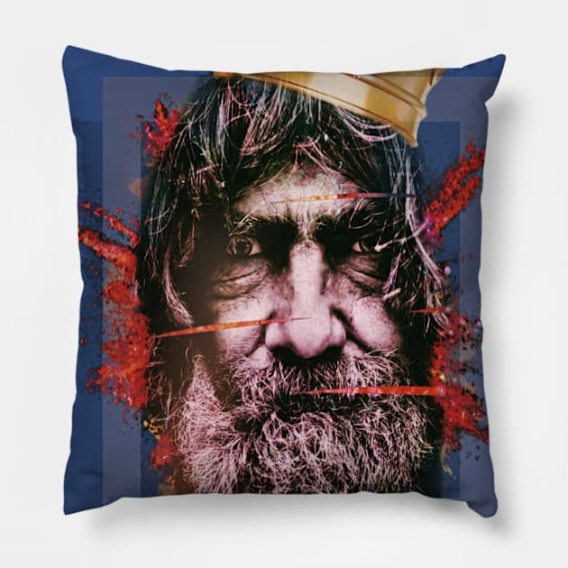 Old Man the king t-shirt Pillow by Conqueror