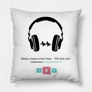 Eslabon Armado & Peso Pluma, "Ella Baila Sola" Pillow