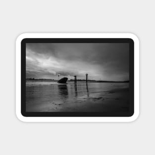 Elbe beach black and white Magnet