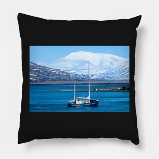 Sailing in Svalbard Pillow