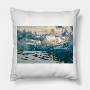 Longs Peak Storm Pillow